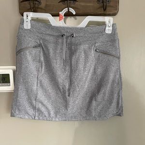 Skort with pockets skirt stretchy tennis skirt size medium